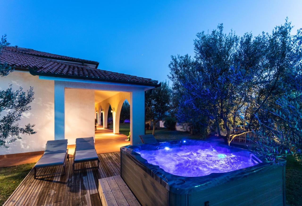 Villa Emi Zgornje Skofije Exterior foto
