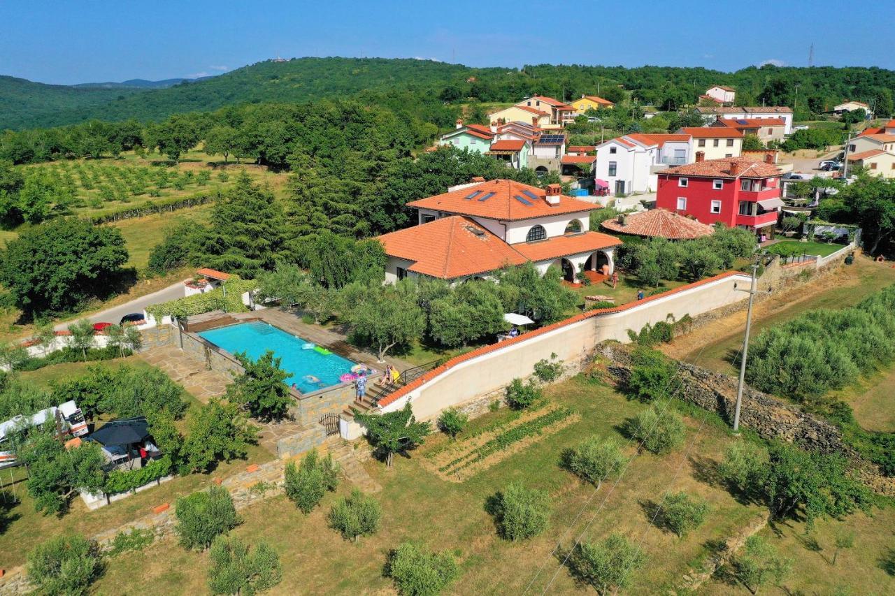 Villa Emi Zgornje Skofije Exterior foto